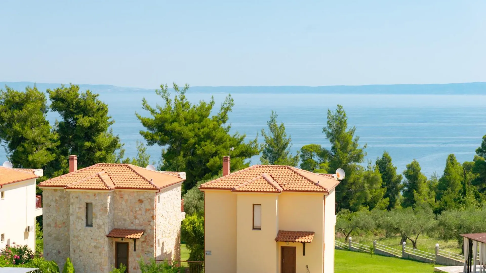 Vacation House With A Panoramic Sea View And Forest Polychrono